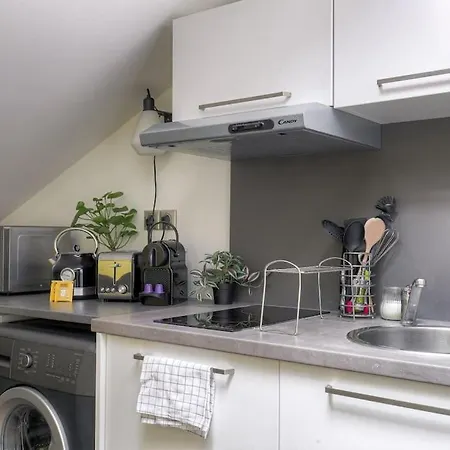 Appartement Beau Rénové, Proche Gare, 3 *